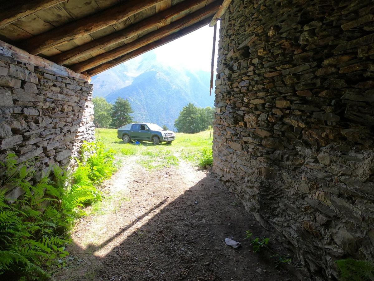 Bordes Pirineu, Costuix Hotell Areu Eksteriør bilde
